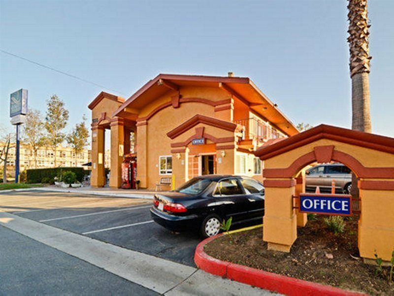 Americas Best Value Inn & Suites Escondido Kültér fotó