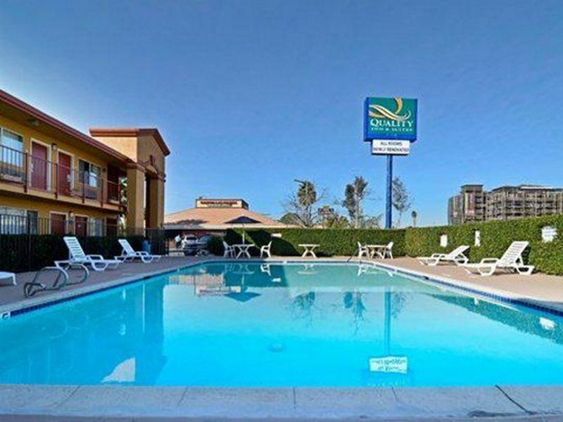 Americas Best Value Inn & Suites Escondido Kültér fotó